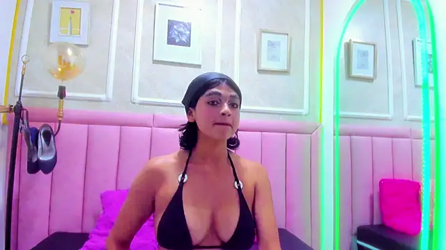 velvet girll online show from 1, 6, 2026