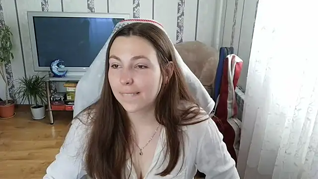 Lexy Flower New online show from 8, 6, 2026