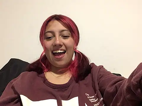 Emma Cut online show from 4, 6, 2026
