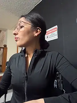 SaraSeduce7 online show from 6, 6, 2026