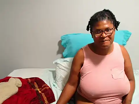 CandyYumsAerolaXX online show from 21, 6, 2026