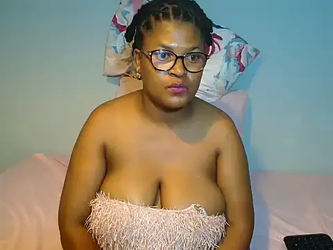 CandyYumsAerolaXX online show from 26, 5, 2026