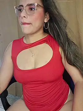 Estrella em online show from 22, 5, 2026