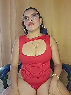 Estrella em online show from 26, 5, 2026