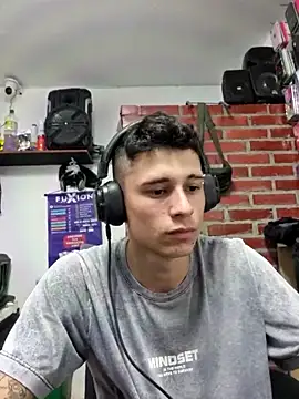 tom latin online show from 30, 5, 2026