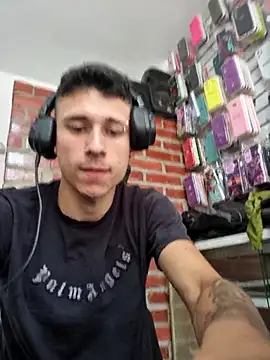 tom latin online show from 28, 5, 2026