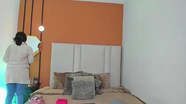 Mia boobs24 online show from 17, 6, 2026
