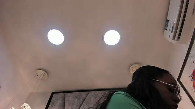 Snapshot of ZoeBrowns chatting on 1, 7, 2026 ZoeBrowns online show from 1, 7, 2026