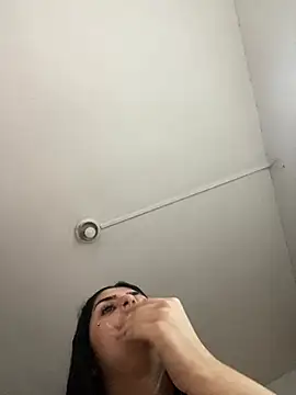 Snapshot of mileninhasexy chatting on 3, 6, 2026 mileninhasexy online show from 3, 6, 2026