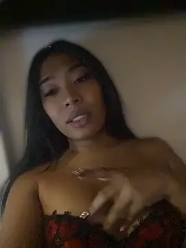 hugecock tamira online show from 8, 6, 2026