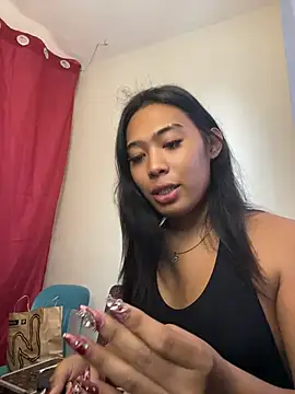 hugecock tamira online show from 24, 6, 2026