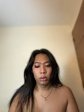 hugecock tamira online show from 6, 7, 2026