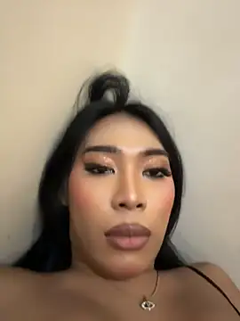 hugecock tamira online show from 1, 7, 2026