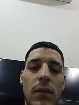 boy max latin online show from 11, 7, 2026