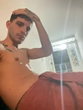 boy max latin online show from 21, 6, 2026