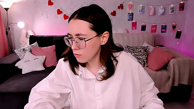 Snapshot of polly_pop_ chatting on 15, 7, 2026 polly pop online show from 15, 7, 2026