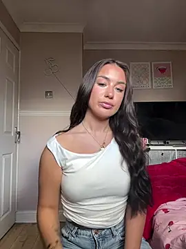 Lilywellsx online show from 4, 6, 2026