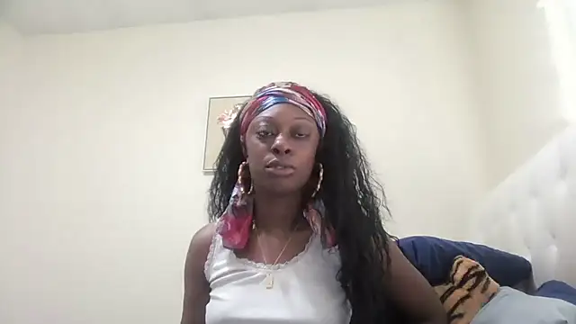 Prettylondond online show from 19, 6, 2026