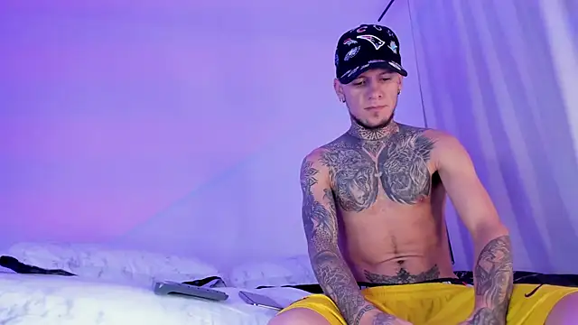  Kevin xxx online show from 8, 3, 2025