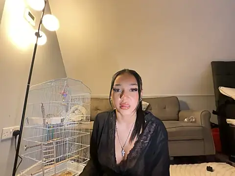 Caramelbbyxx online show from 17, 6, 2026