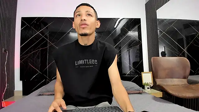 Snapshot of Camilo_Contreras chatting on 8, 6, 2026 Camilo Contreras online show from 8, 6, 2026