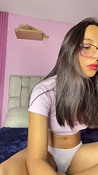 MoonLitDoll online show from 4, 7, 2026