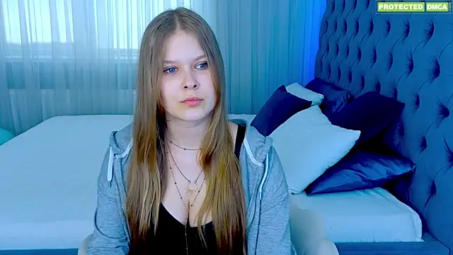 Snapshot of Helena_TVS chatting on 25, 5, 2026 Helena TVS online show from 25, 5, 2026