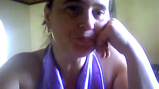 Snapshot of AniaCool77 chatting on 9, 6, 2026 AniaCool77 online show from 9, 6, 2026