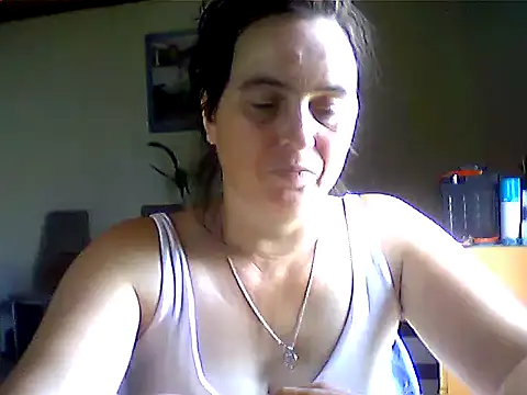 Snapshot of AniaCool77 chatting on 18, 6, 2026 AniaCool77 online show from 18, 6, 2026
