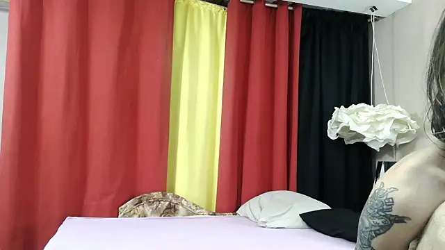JinnAndJillian online show from 12, 7, 2026