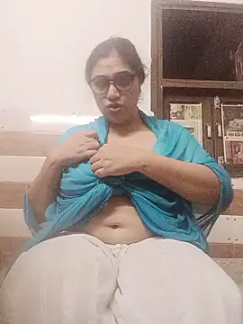 Snapshot of yourchahat27 chatting on 7, 6, 2026 yourchahat27 online show from 7, 6, 2026