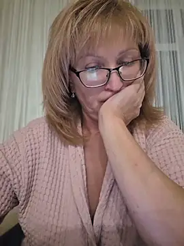 Snapshot of -LindaKing- chatting on 28, 5, 2026 -LindaKing- online show from 28, 5, 2026