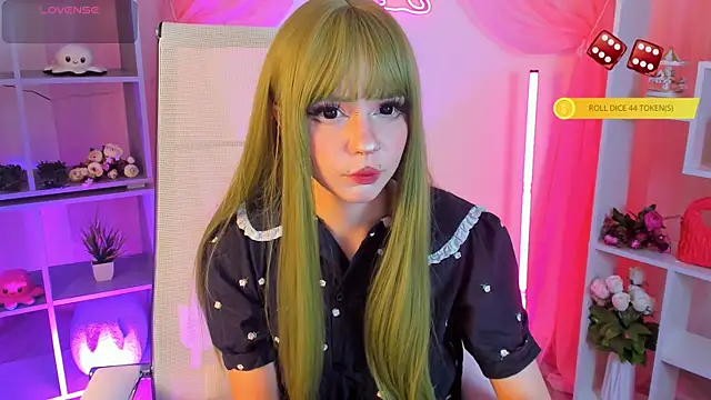 YunaLeaf online show from 24, 5, 2026