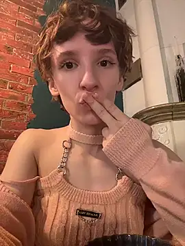 Liya  Love online show from 25, 5, 2026