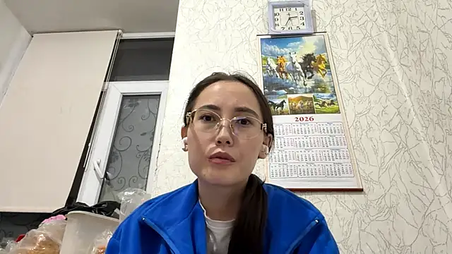 VickieTrudo online show from 2, 6, 2026