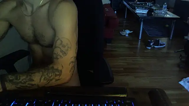 Clevername90 online show from 20, 10, 2025