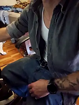 Clevername90 online show from 17, 2, 2025