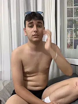 imjustaboyy1 online show from 23, 6, 2026