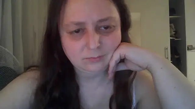Snapshot of TaylorLovely chatting on 10, 7, 2026 TaylorLovely online show from 10, 7, 2026