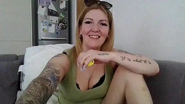 Snapshot of Chanti_Ryder_X chatting on 26, 6, 2026 Chanti Ryder X online show from 26, 6, 2026