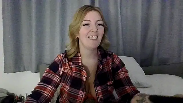 Snapshot of Chanti_Ryder_X chatting on 15, 6, 2026 Chanti Ryder X online show from 15, 6, 2026