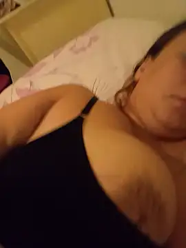 CoupleHoT56 online show from 15, 7, 2026