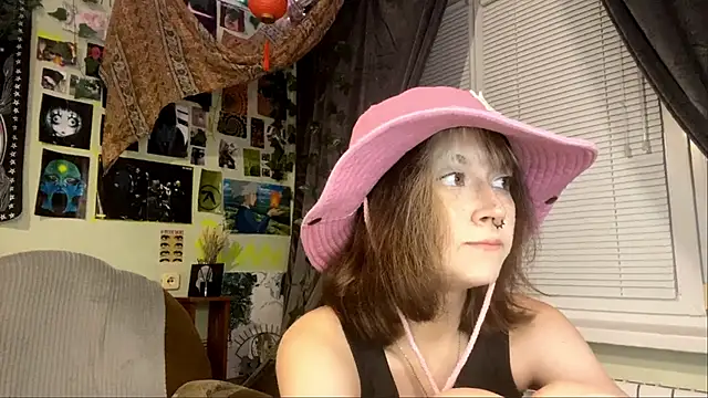 YourFavoriteAltgirl online show from 21, 5, 2026