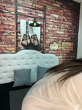 SweetCurvesXXX online show from 29, 5, 2026