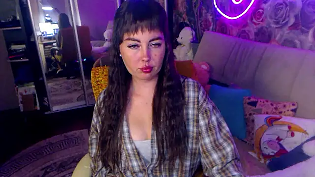 NinaTender22 online show from 18, 6, 2026