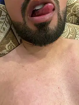 sexy man 22 online show from 26, 5, 2026