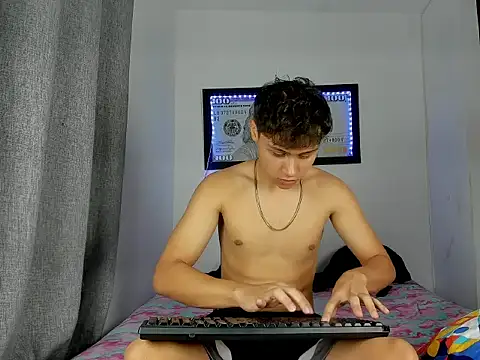 Fuck Bunnnyy online show from 27, 5, 2026