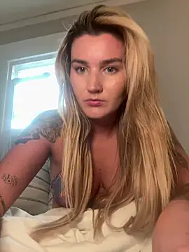 thebeachyblonde online show from 24, 6, 2026