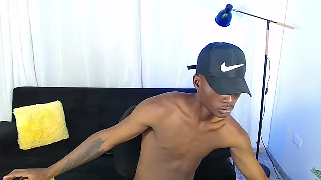 alexaandro18 online show from 2, 6, 2026