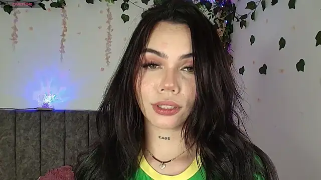 Snapshot of andraa_rossee chatting on 14, 6, 2026 andraa rossee online show from 14, 6, 2026